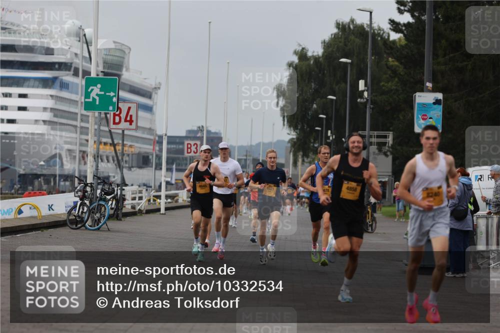 13.09.2026 - Kiel Lauf Andreas Tolksdorf http://msf.ph/oto/10332534 13.09.2026 09:51:31 Kiellinie 13, 4, 3, 3, 4645, 4621, 678, 4858, 1240 meine-sportfotos.de