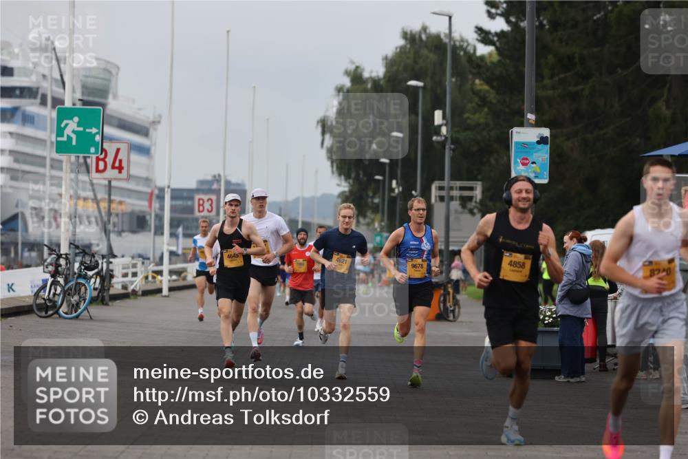 13.09.2026 - Kiel Lauf Andreas Tolksdorf http://msf.ph/oto/10332559 13.09.2026 09:51:32 Kiellinie 4, 3, 4645, 4621, 9678, 7069, 4858, 8240 meine-sportfotos.de