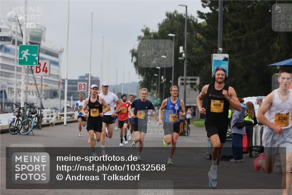 13.09.2026 - Kiel Lauf Andreas Tolksdorf http://msf.ph/oto/10332568 13.09.2026 09:51:32 Kiellinie 3, 4, 3, 4645, 4621, 9678, 4858, 8240 meine-sportfotos.de
