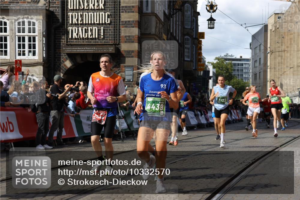 13.09.2026 - 21. swb-Marathon Bremen Strokosch-Dieckow http://msf.ph/oto/10332570 13.09.2026 13:25:45 Ziel 209, 260, 1119, 1650, 1658, 2046, 3168, 3187, 4294, 5755, 5814, 6113, 6380, 7252, 7306, 8357, 8545, 8695, 8769, 9036, 9299, 9460, 9468, 9506, 9563, 13025, 1163, 1647, 2033, 2062, 2708, 2987, 3248, 3722, 4067, 4161, 4411, 4476, 4842, 5013, 5558, 5622, 5701, 6135, 6605, 7638, 7780, 8271, 8361, 8592 meine-sportfotos.de