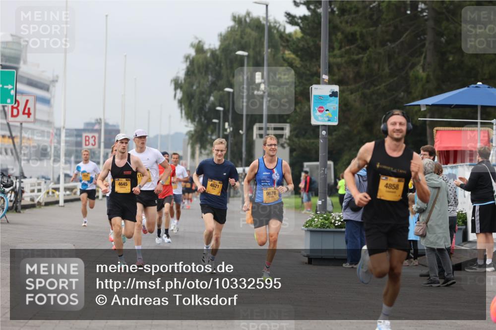 13.09.2026 - Kiel Lauf Andreas Tolksdorf http://msf.ph/oto/10332595 13.09.2026 09:51:33 Kiellinie 4, 3, 4621, 9678, 4645, 4858 meine-sportfotos.de