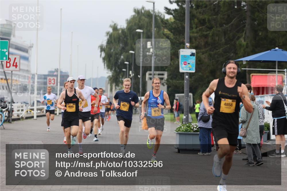 13.09.2026 - Kiel Lauf Andreas Tolksdorf http://msf.ph/oto/10332596 13.09.2026 09:51:33 Kiellinie 4, 3, 4621, 4645, 9678, 4858 meine-sportfotos.de