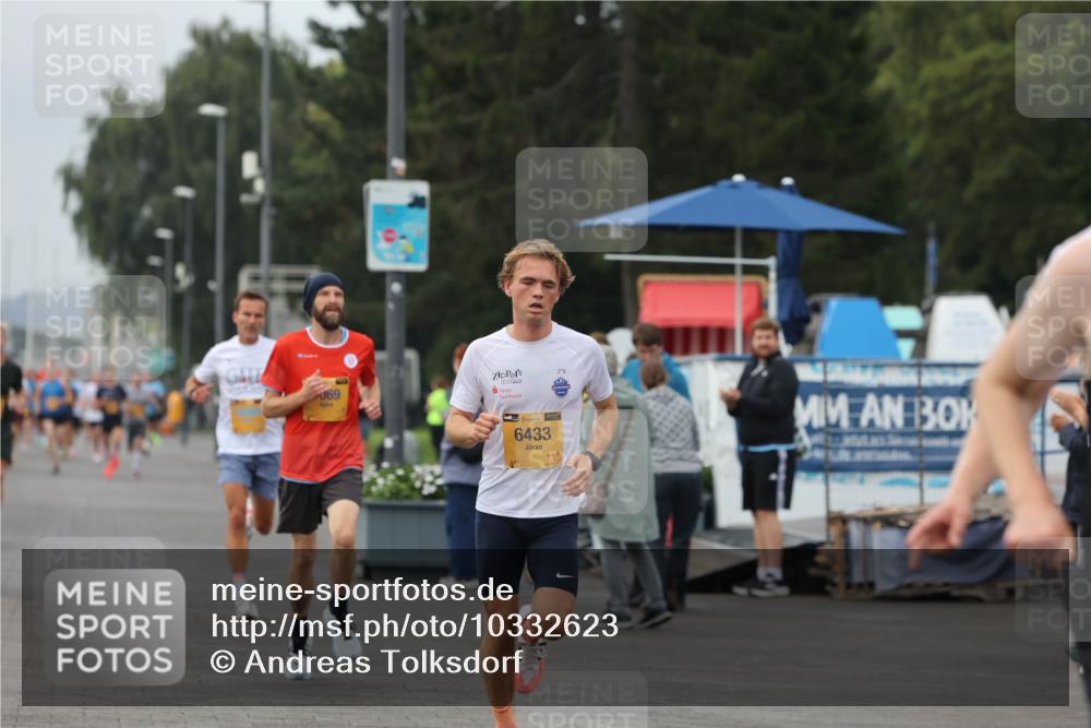 13.09.2026 - Kiel Lauf Andreas Tolksdorf http://msf.ph/oto/10332623 13.09.2026 09:51:39 Kiellinie 069, 38, 6433, 30 meine-sportfotos.de
