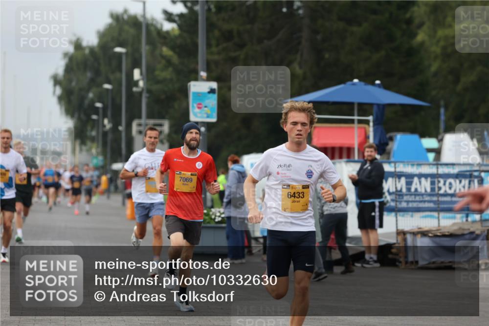 13.09.2026 - Kiel Lauf Andreas Tolksdorf http://msf.ph/oto/10332630 13.09.2026 09:51:39 Kiellinie 7069, 38, 6433 meine-sportfotos.de
