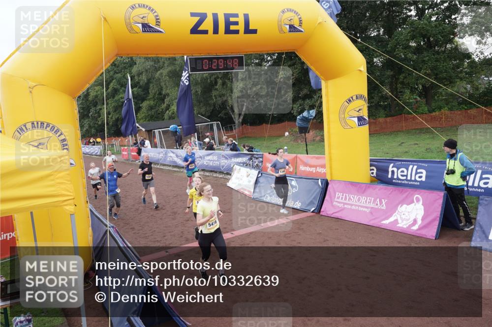 13.09.2026 - Airport Race Dennis Weichert http://msf.ph/oto/10332639 13.09.2026 10:30:22 Ziel 4064, 4097, 4100, 4130, 5067, 5156, 5266, 5267, 5296, 5307, 5390, 5406, 5416, 5419, 5471 meine-sportfotos.de
