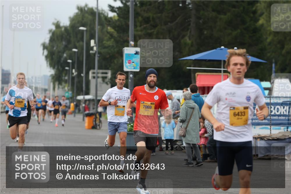 13.09.2026 - Kiel Lauf Andreas Tolksdorf http://msf.ph/oto/10332643 13.09.2026 09:51:40 Kiellinie 8809, 10568, 7069, 0, 6433 meine-sportfotos.de