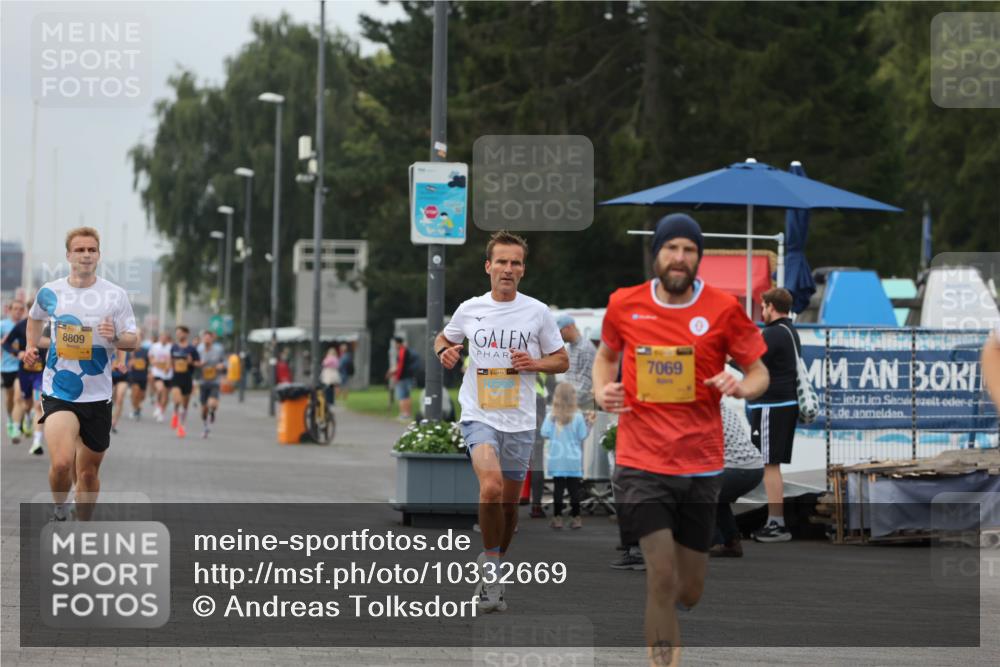 13.09.2026 - Kiel Lauf Andreas Tolksdorf http://msf.ph/oto/10332669 13.09.2026 09:51:41 Kiellinie 8809, 39, 7069 meine-sportfotos.de