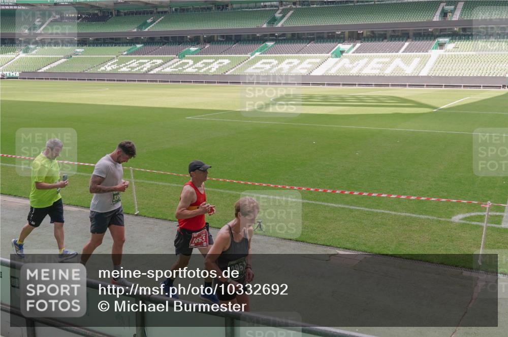 13.09.2026 - 21. swb-Marathon Bremen Michael Burmester http://msf.ph/oto/10332692 13.09.2026 13:04:46 Laufen im Stadion 178, 209, 210, 244, 323, 488, 534, 536, 565, 596, 647, 725, 881, 900, 1073, 1239, 1243, 1307, 1308, 1343, 1373, 1456, 1458, 1479, 1627, 1649, 1653, 1656, 1687, 1771, 1780, 1914, 1932, 1941, 2023, 2089, 2126, 2223, 2241, 2301, 2369, 2430, 2434, 2452, 2602, 2625, 2723, 2742, 2764, 2851, 2867, 2872, 2891, 2910, 2919, 2934, 2957, 2959, 2977, 2985, 3028, 3030, 3217, 3278, 3320, 3343, 3402, 3419, 3425, 3444, 3454, 3485, 3510, 3521, 3579, 3597, 3618, 3796, 3846, 3859, 3909, 242 meine-sportfotos.de
