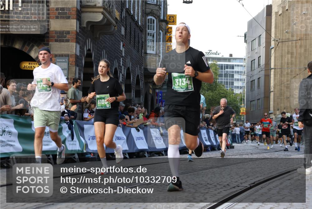 13.09.2026 - 21. swb-Marathon Bremen Strokosch-Dieckow http://msf.ph/oto/10332709 13.09.2026 13:16:07 Ziel 982, 1033, 2733, 3119, 3422, 3536, 3689, 3836, 3991, 4573, 5474, 5533, 5588, 5913, 6481, 6515, 9122, 9475, 13149, 13249, 481, 663, 740, 755, 792, 1605, 5554, 5963, 6106, 6721, 6744, 8398, 9031, 9115, 13008 meine-sportfotos.de