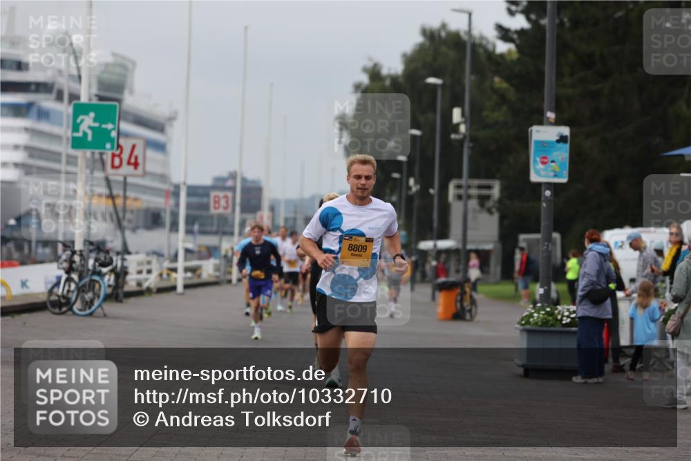13.09.2026 - Kiel Lauf Andreas Tolksdorf http://msf.ph/oto/10332710 13.09.2026 09:51:42 Kiellinie 3, 4, 83, 38, 8809 meine-sportfotos.de