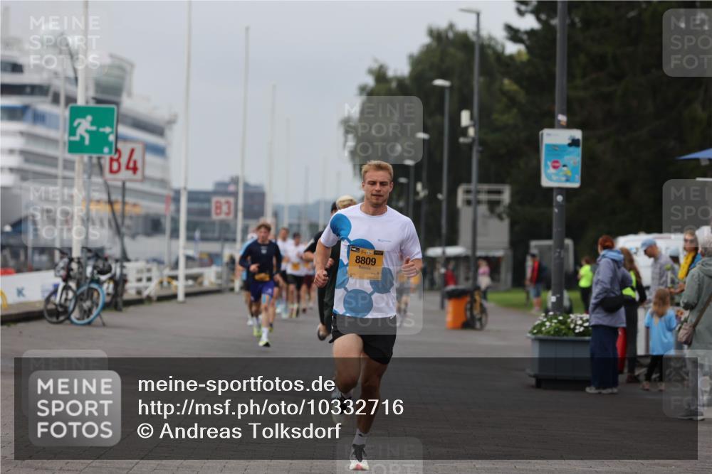 13.09.2026 - Kiel Lauf Andreas Tolksdorf http://msf.ph/oto/10332716 13.09.2026 09:51:42 Kiellinie 4, 83, 38, 8809 meine-sportfotos.de