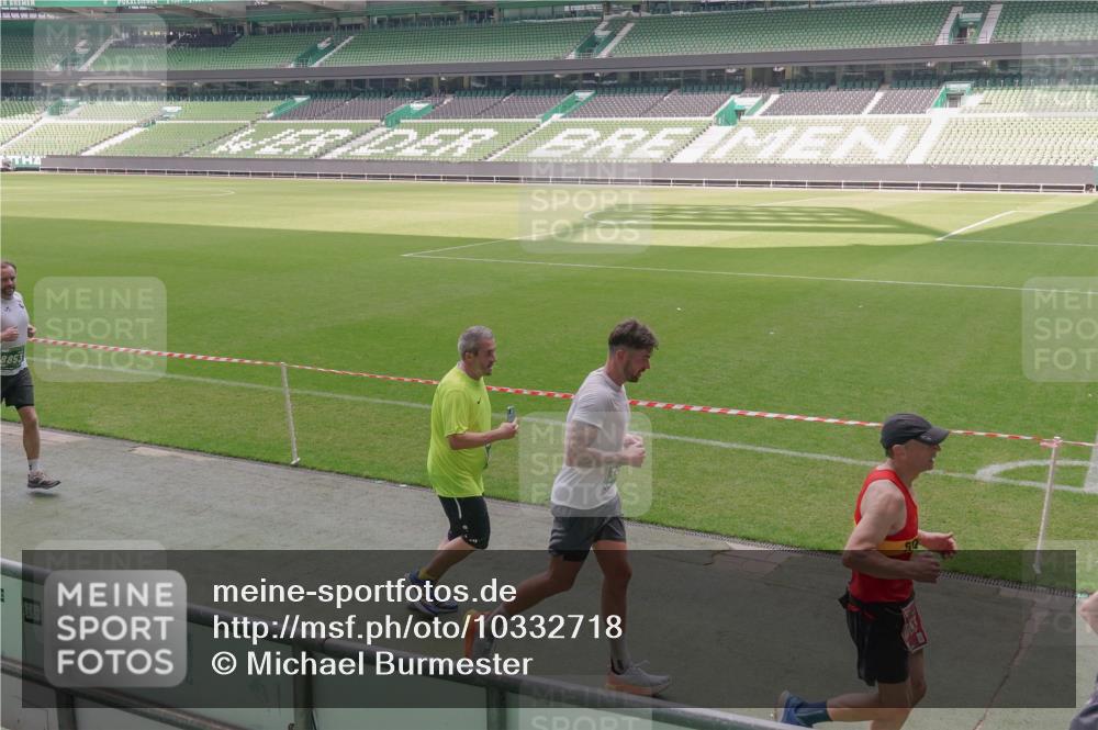 13.09.2026 - 21. swb-Marathon Bremen Michael Burmester http://msf.ph/oto/10332718 13.09.2026 13:04:47 Laufen im Stadion 178, 209, 210, 244, 323, 488, 534, 536, 565, 596, 647, 725, 881, 900, 1073, 1239, 1243, 1307, 1308, 1343, 1373, 1456, 1458, 1479, 1627, 1649, 1653, 1656, 1687, 1771, 1780, 1914, 1932, 1941, 2023, 2089, 2126, 2223, 2241, 2301, 2369, 2430, 2434, 2452, 2602, 2625, 2723, 2742, 2764, 2851, 2867, 2872, 2891, 2910, 2919, 2934, 2957, 2959, 2977, 2985, 3028, 3030, 3217, 3278, 3320, 3343, 3402, 3419, 3425, 3444, 3454, 3485, 3510, 3521, 3579, 3597, 3618, 3796, 3846, 3859, 3909, 242 meine-sportfotos.de