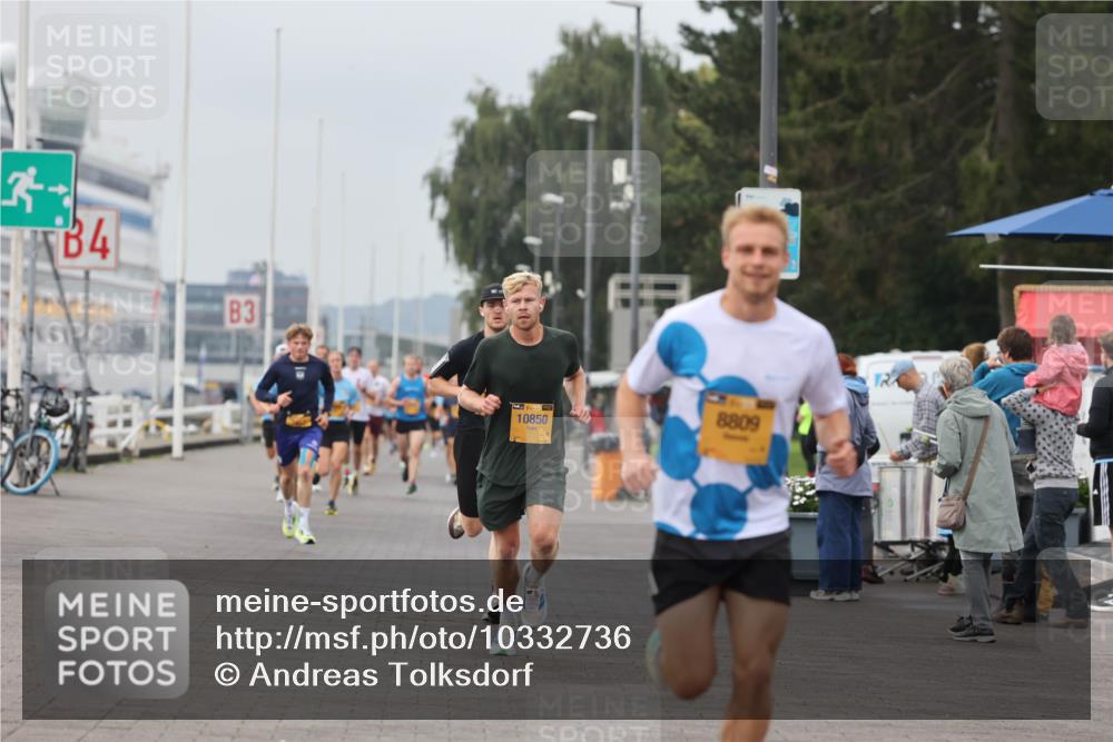 13.09.2026 - Kiel Lauf Andreas Tolksdorf http://msf.ph/oto/10332736 13.09.2026 09:51:44 Kiellinie 4, 3, 10850, 8809 meine-sportfotos.de