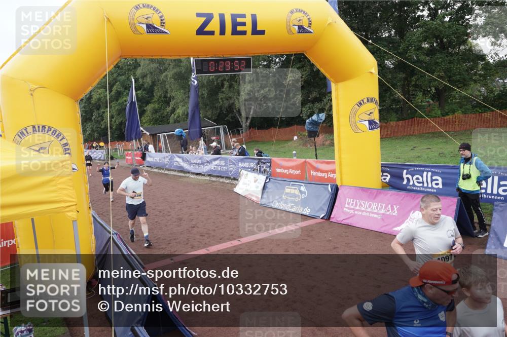 13.09.2026 - Airport Race Dennis Weichert http://msf.ph/oto/10332753 13.09.2026 10:30:26 Ziel 4064, 4097, 4100, 5075, 5156, 5266, 5267, 5296, 5307, 5390, 5416, 5419 meine-sportfotos.de