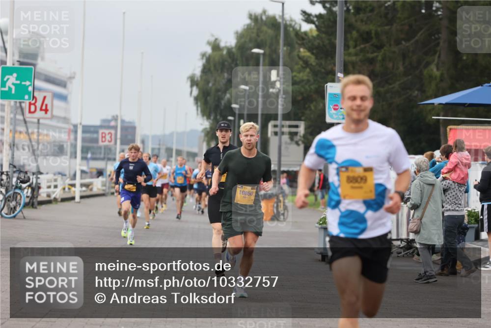 13.09.2026 - Kiel Lauf Andreas Tolksdorf http://msf.ph/oto/10332757 13.09.2026 09:51:44 Kiellinie 4, 3, 10850, 8809 meine-sportfotos.de
