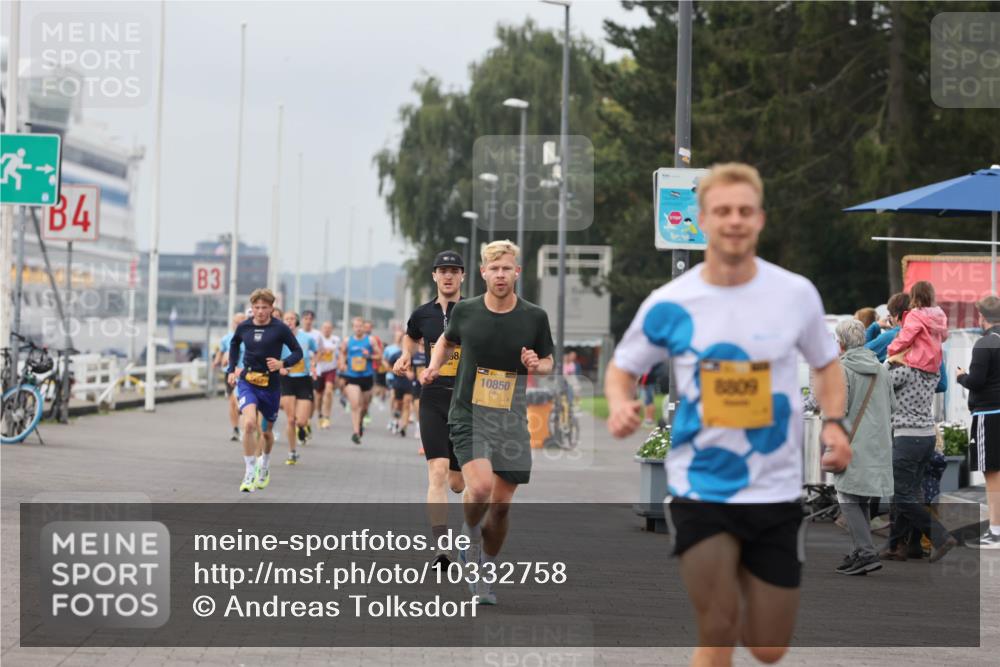 13.09.2026 - Kiel Lauf Andreas Tolksdorf http://msf.ph/oto/10332758 13.09.2026 09:51:44 Kiellinie 4, 3, 8, 10850, 8809 meine-sportfotos.de