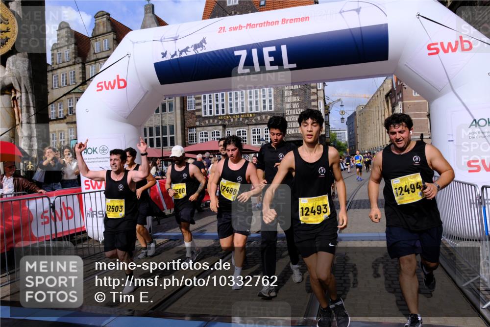 13.09.2026 - 21. swb-Marathon Bremen Tim E. http://msf.ph/oto/10332762 13.09.2026 11:05:06 Ziel 10198, 10283, 10315, 10481, 10729, 10741, 10855, 10856, 10940, 11006, 11133, 11272, 11364, 11366, 11395, 11518, 11592, 11705, 11757, 11939, 12005, 12235, 12420, 12493, 12495, 12498, 12500, 12502, 12563 meine-sportfotos.de