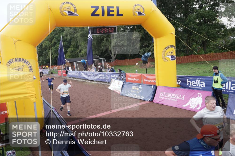 13.09.2026 - Airport Race Dennis Weichert http://msf.ph/oto/10332763 13.09.2026 10:30:26 Ziel 4064, 4097, 4100, 5075, 5156, 5266, 5267, 5296, 5307, 5390, 5416, 5419 meine-sportfotos.de