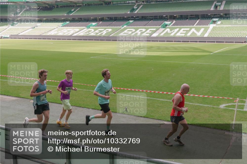 13.09.2026 - 21. swb-Marathon Bremen Michael Burmester http://msf.ph/oto/10332769 13.09.2026 13:04:51 Laufen im Stadion 178, 209, 210, 244, 323, 394, 488, 534, 536, 565, 596, 647, 725, 881, 891, 900, 1073, 1239, 1243, 1307, 1308, 1343, 1373, 1380, 1456, 1458, 1479, 1627, 1649, 1653, 1656, 1687, 1771, 1780, 1914, 1932, 1941, 2023, 2089, 2126, 2223, 2241, 2301, 2369, 2430, 2434, 2452, 2602, 2625, 2723, 2742, 2764, 2851, 2867, 2872, 2891, 2910, 2919, 2957, 2959, 2977, 2985, 3028, 3030, 3217, 3278, 3320, 3343, 3402, 3419, 3425, 3444, 3454, 3485, 3510, 3521, 3579, 3618, 3796, 3859, 3909, 242 meine-sportfotos.de