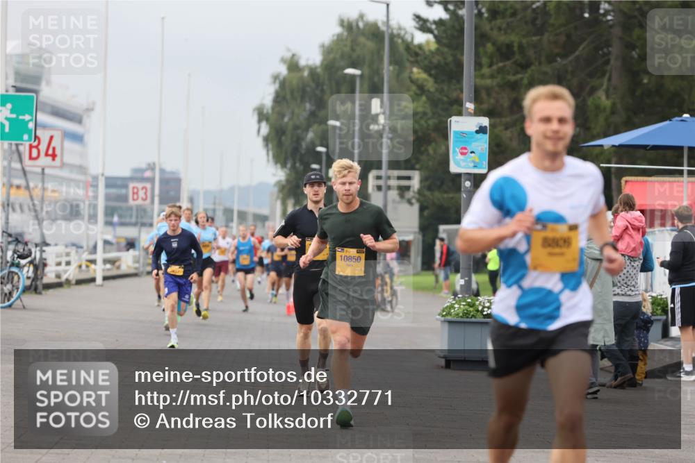 13.09.2026 - Kiel Lauf Andreas Tolksdorf http://msf.ph/oto/10332771 13.09.2026 09:51:44 Kiellinie 4, 3, 10850, 8809 meine-sportfotos.de
