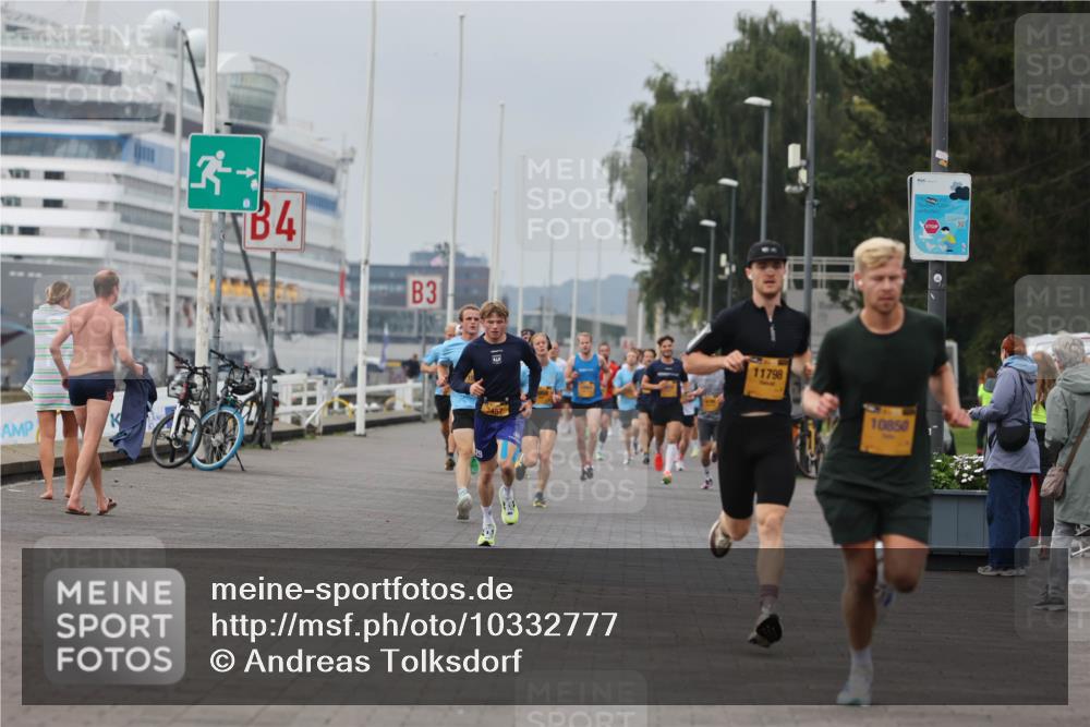 13.09.2026 - Kiel Lauf Andreas Tolksdorf http://msf.ph/oto/10332777 13.09.2026 09:51:45 Kiellinie 4, 3, 11798, 10850 meine-sportfotos.de