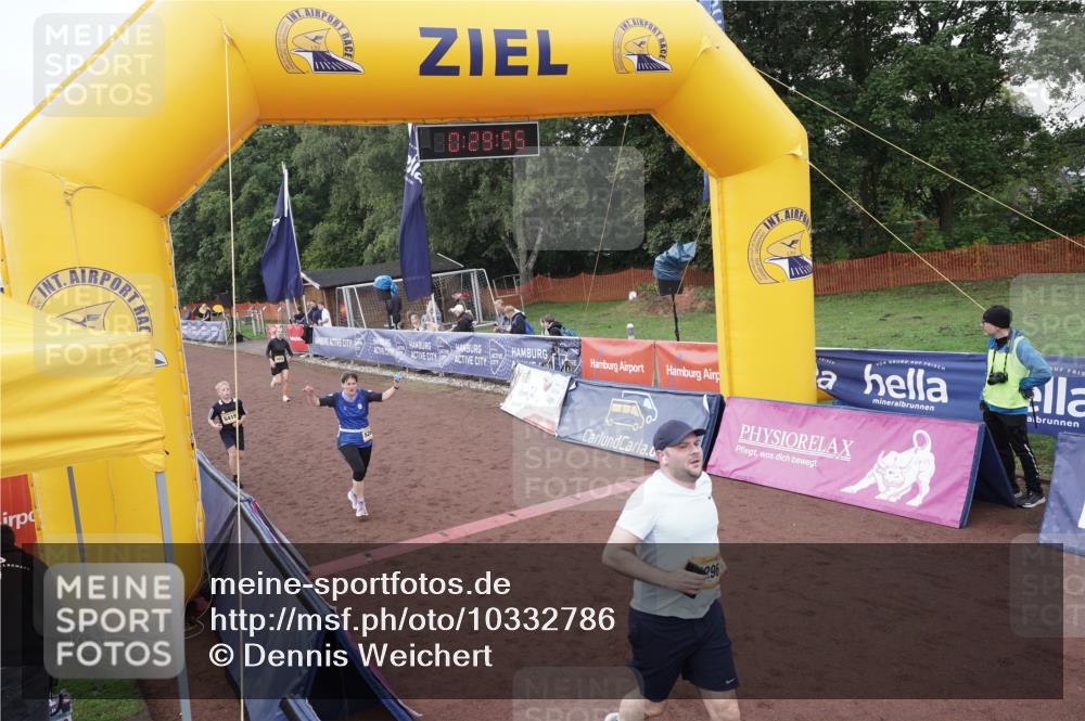 13.09.2026 - Airport Race Dennis Weichert http://msf.ph/oto/10332786 13.09.2026 10:30:28 Ziel 4064, 4097, 4100, 5075, 5156, 5266, 5267, 5296, 5307, 5341, 5390, 5404, 5419 meine-sportfotos.de