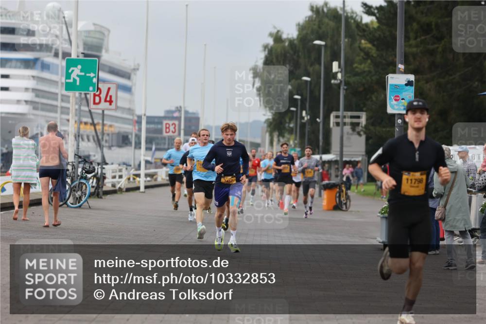 13.09.2026 - Kiel Lauf Andreas Tolksdorf http://msf.ph/oto/10332853 13.09.2026 09:51:46 Kiellinie 4, 3, 457, 11798 meine-sportfotos.de
