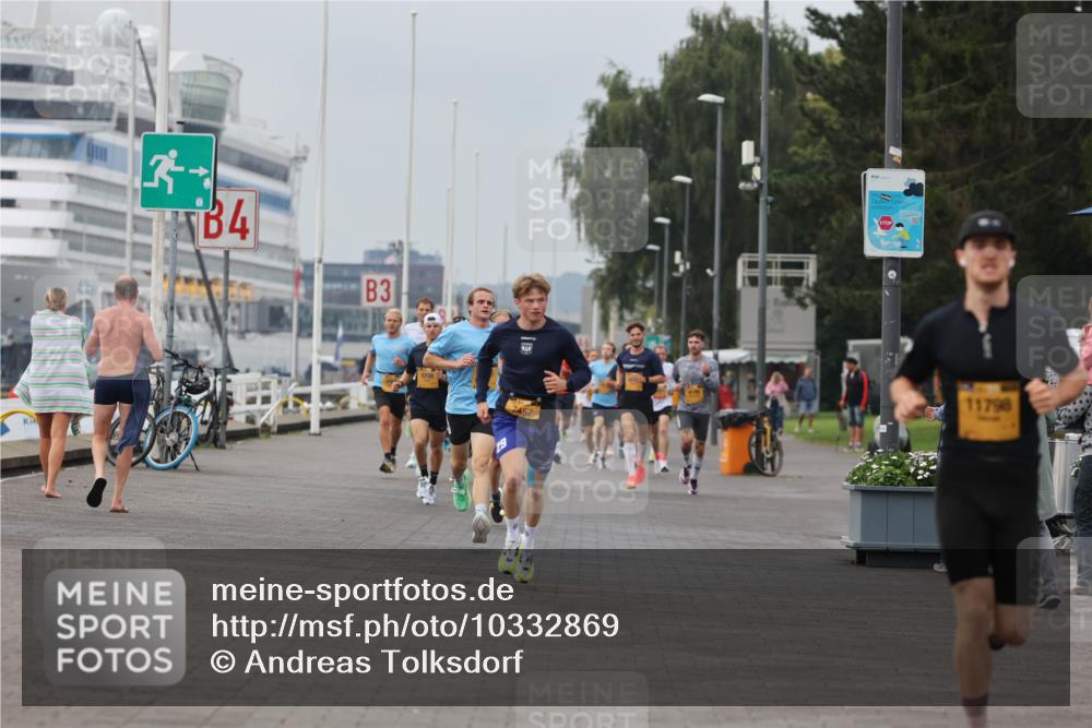 13.09.2026 - Kiel Lauf Andreas Tolksdorf http://msf.ph/oto/10332869 13.09.2026 09:51:47 Kiellinie 3, 4, 31, 33, 457, 4199, 11798 meine-sportfotos.de
