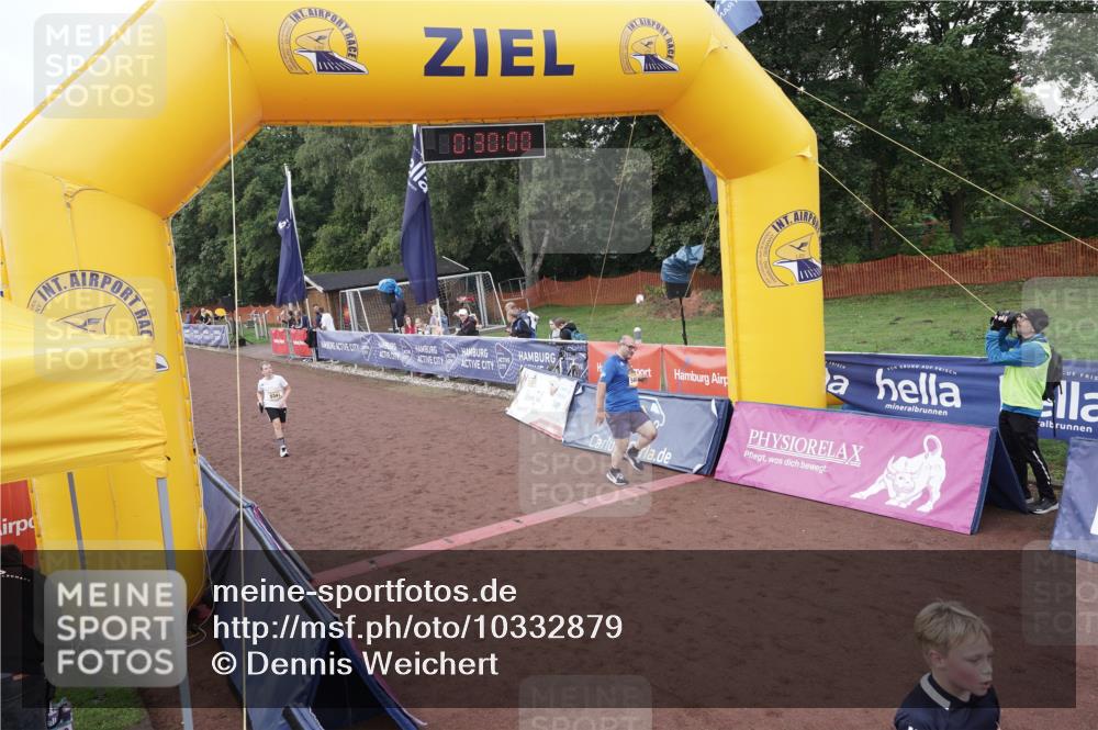 13.09.2026 - Airport Race Dennis Weichert http://msf.ph/oto/10332879 13.09.2026 10:30:33 Ziel 5075, 5266, 5341, 5349, 5404, 5419 meine-sportfotos.de