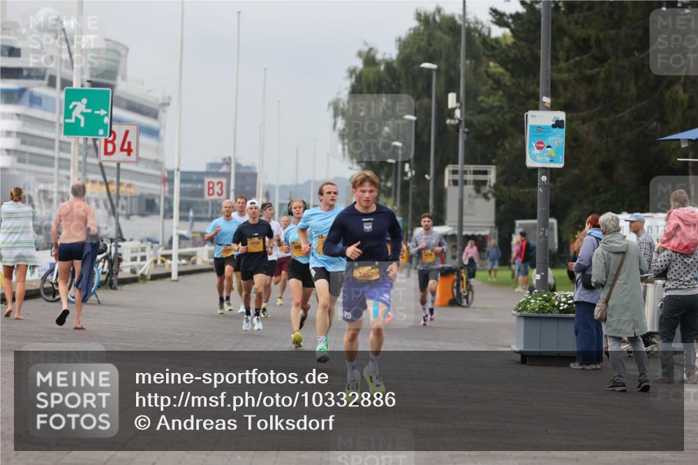 13.09.2026 - Kiel Lauf Andreas Tolksdorf http://msf.ph/oto/10332886 13.09.2026 09:51:48 Kiellinie 4, 3, 9298, 29, 2457 meine-sportfotos.de
