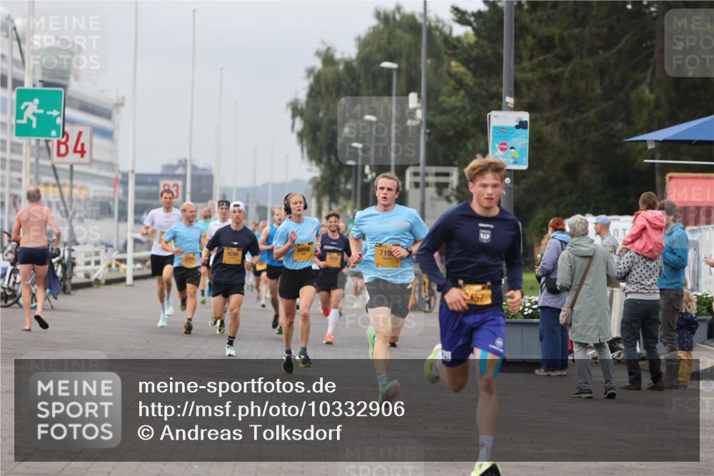 13.09.2026 - Kiel Lauf Andreas Tolksdorf http://msf.ph/oto/10332906 13.09.2026 09:51:49 Kiellinie 4, 83, 9298, 6958, 157 meine-sportfotos.de