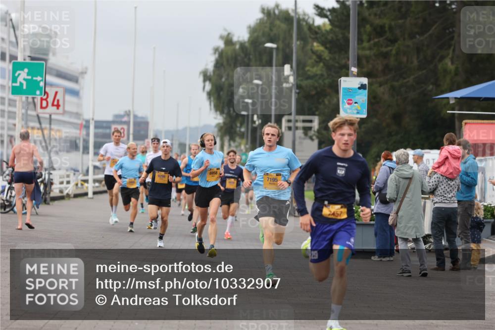 13.09.2026 - Kiel Lauf Andreas Tolksdorf http://msf.ph/oto/10332907 13.09.2026 09:51:49 Kiellinie 4, 9298, 6958, 7195, 2457 meine-sportfotos.de