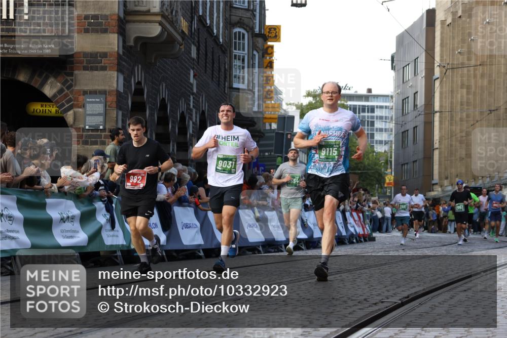 13.09.2026 - 21. swb-Marathon Bremen Strokosch-Dieckow http://msf.ph/oto/10332923 13.09.2026 13:16:15 Ziel 145, 982, 1955, 2623, 2733, 3119, 3149, 3422, 3689, 3836, 3991, 4128, 4823, 5430, 5474, 5588, 5913, 6481, 7307, 7413, 8487, 9122, 9278, 13149, 13249, 755, 792, 1076, 1162, 2604, 5554, 5963, 7053, 7603, 7801, 8171, 8288, 9031, 9115 meine-sportfotos.de