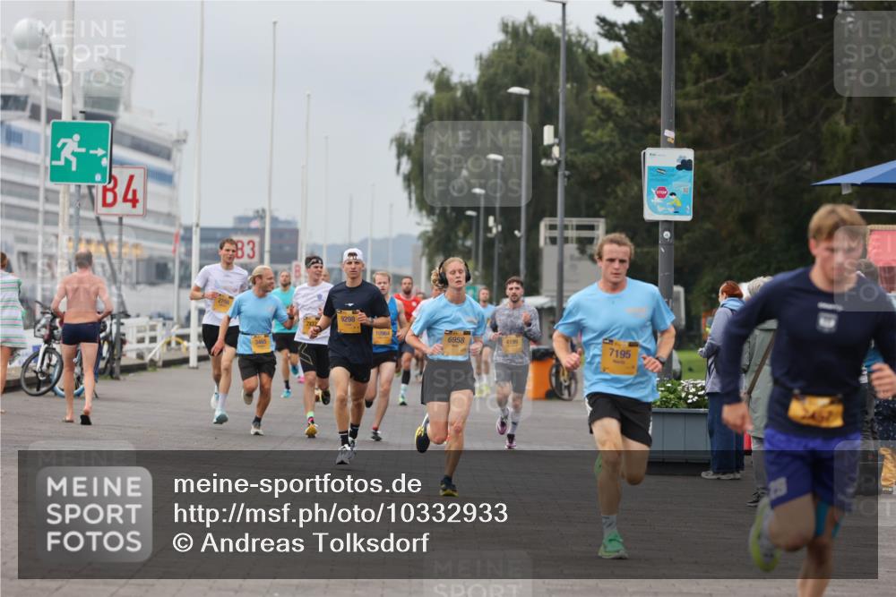 13.09.2026 - Kiel Lauf Andreas Tolksdorf http://msf.ph/oto/10332933 13.09.2026 09:51:50 Kiellinie 4, 3, 2756, 3465, 9298, 10964, 6958, 4199, 7195 meine-sportfotos.de