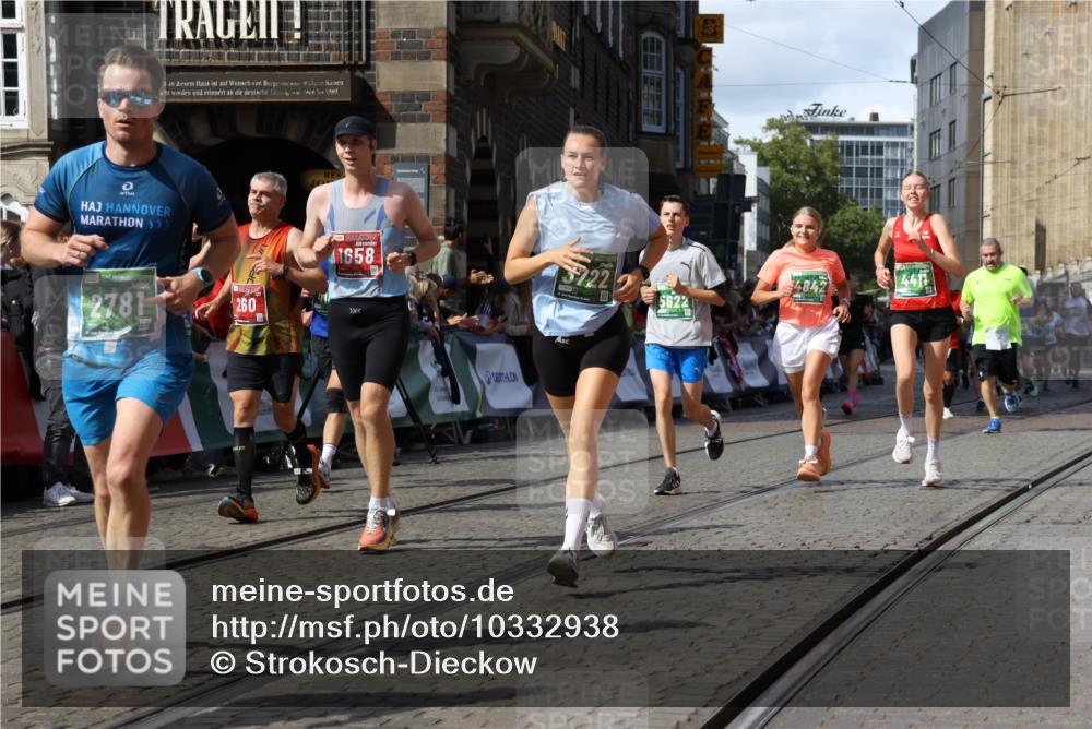 13.09.2026 - 21. swb-Marathon Bremen Strokosch-Dieckow http://msf.ph/oto/10332938 13.09.2026 13:25:46 Ziel 209, 260, 1119, 1650, 1658, 2046, 3168, 3187, 4294, 5755, 5814, 6113, 6380, 7252, 8357, 8545, 8695, 8769, 9036, 9299, 9460, 9468, 9506, 9563, 13025, 1163, 1647, 2033, 2062, 2708, 2987, 3248, 3516, 4067, 4161, 4411, 4476, 4842, 5013, 5558, 5622, 5701, 6135, 6605, 7638, 7780, 8271, 8361, 8592, 9266, 9794 meine-sportfotos.de