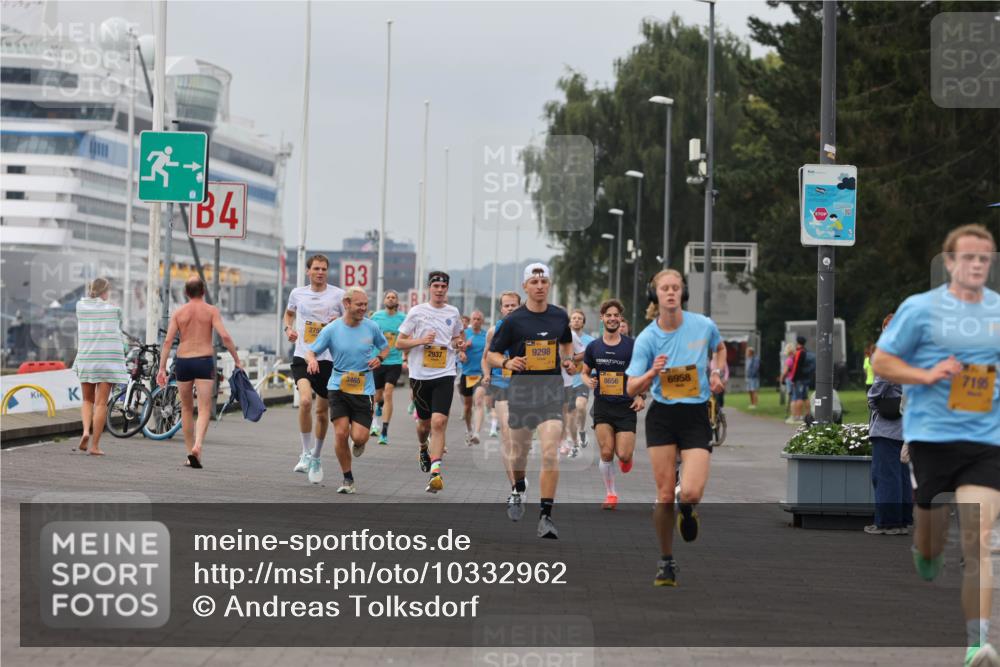 13.09.2026 - Kiel Lauf Andreas Tolksdorf http://msf.ph/oto/10332962 13.09.2026 09:51:51 Kiellinie 4, 3, 3465, 2937, 9298, 8656, 6958, 7195 meine-sportfotos.de