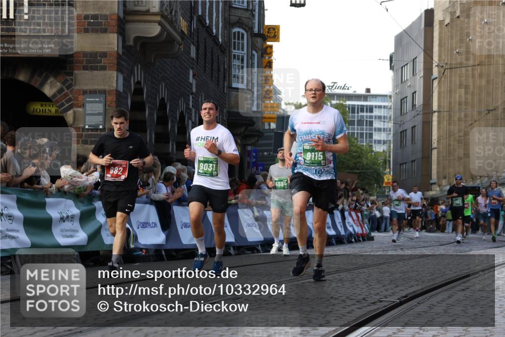 13.09.2026 - 21. swb-Marathon Bremen Strokosch-Dieckow http://msf.ph/oto/10332964 13.09.2026 13:16:15 Ziel 145, 982, 1955, 2623, 2733, 3119, 3149, 3422, 3689, 3836, 3991, 4128, 4823, 5430, 5474, 5588, 5913, 6481, 7307, 7413, 8487, 9122, 9278, 13149, 13249, 755, 792, 1076, 1162, 2604, 5554, 5963, 7053, 7603, 7801, 8171, 8288, 9031, 9115 meine-sportfotos.de