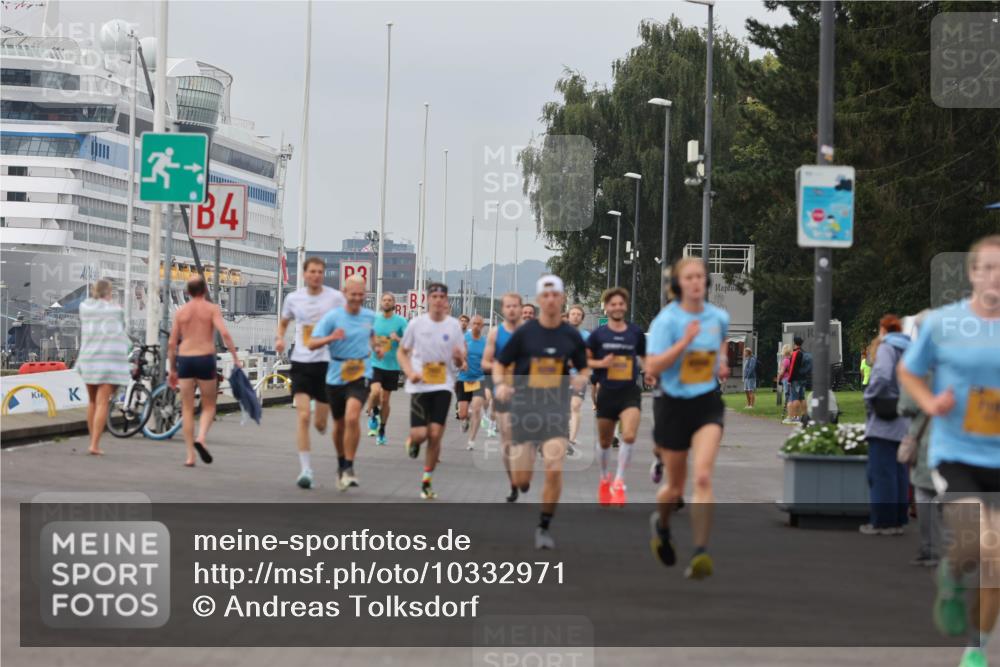13.09.2026 - Kiel Lauf Andreas Tolksdorf http://msf.ph/oto/10332971 13.09.2026 09:51:51 Kiellinie 3, 4, 3 meine-sportfotos.de