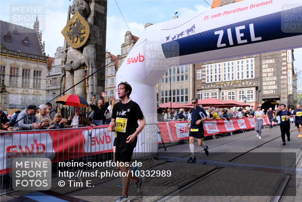 13.09.2026 - 21. swb-Marathon Bremen Tim E. http://msf.ph/oto/10332989 13.09.2026 11:05:14 Ziel 10198, 10283, 10315, 10465, 10729, 10741, 10850, 10855, 10856, 10940, 10975, 11006, 11133, 11272, 11395, 11518, 11757, 11939, 12002, 12005, 12064, 12235, 12420, 12493, 12495, 12498, 12500, 12502, 12522, 12563 meine-sportfotos.de