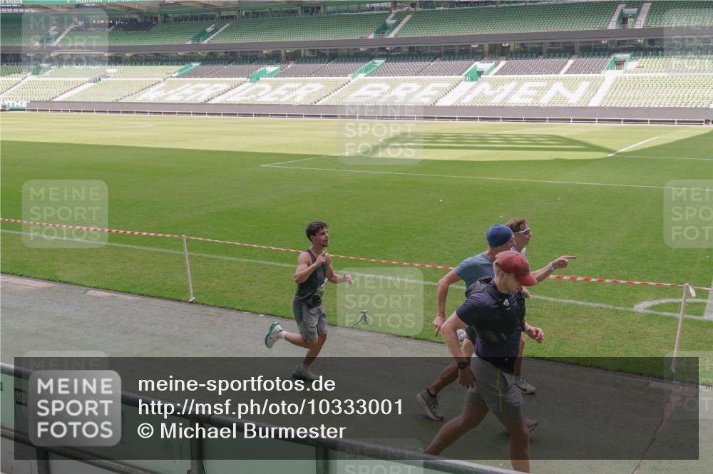 13.09.2026 - 21. swb-Marathon Bremen Michael Burmester http://msf.ph/oto/10333001 13.09.2026 13:05:08 Laufen im Stadion 178, 209, 210, 217, 244, 323, 394, 534, 536, 565, 647, 881, 891, 900, 1073, 1239, 1243, 1307, 1308, 1343, 1373, 1380, 1456, 1479, 1533, 1627, 1649, 1653, 1656, 1687, 1780, 1914, 1932, 1941, 2023, 2076, 2089, 2126, 2241, 2244, 2265, 2301, 2310, 2369, 2430, 2452, 2464, 2602, 2723, 2742, 2764, 2851, 2867, 2872, 2891, 2910, 2919, 2957, 2959, 2985, 3028, 3030, 3115, 3217, 3278, 3320, 3343, 3419, 3425, 3444, 3454, 3485, 3521, 3579, 3796, 3909, 242 meine-sportfotos.de