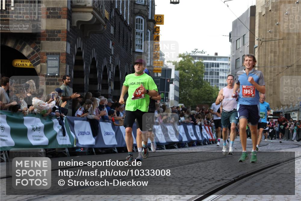 13.09.2026 - 21. swb-Marathon Bremen Strokosch-Dieckow http://msf.ph/oto/10333008 13.09.2026 13:16:23 Ziel 145, 481, 663, 1955, 2623, 3134, 3149, 4128, 4823, 5430, 5474, 5913, 6106, 6744, 7307, 7413, 8398, 8487, 9278, 13008, 13149, 13158, 816, 1076, 1162, 2604, 5255, 6367, 7053, 7603, 7801, 8171, 8288 meine-sportfotos.de