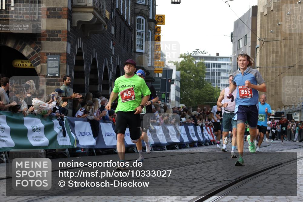 13.09.2026 - 21. swb-Marathon Bremen Strokosch-Dieckow http://msf.ph/oto/10333027 13.09.2026 13:16:23 Ziel 145, 481, 663, 1955, 2623, 3134, 3149, 4128, 4823, 5430, 5474, 5913, 6106, 6744, 7307, 7413, 8398, 8487, 9278, 13008, 13149, 13158, 816, 1076, 1162, 2604, 5255, 6367, 7053, 7603, 7801, 8171, 8288 meine-sportfotos.de