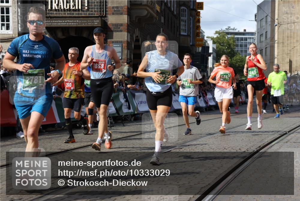 13.09.2026 - 21. swb-Marathon Bremen Strokosch-Dieckow http://msf.ph/oto/10333029 13.09.2026 13:25:46 Ziel 209, 260, 1119, 1650, 1658, 2046, 3168, 3187, 4294, 5755, 5814, 6113, 6380, 7252, 8357, 8545, 8695, 8769, 9036, 9299, 9460, 9468, 9506, 9563, 13025, 1163, 1647, 2033, 2062, 2708, 2987, 3248, 3516, 4067, 4161, 4411, 4476, 4842, 5013, 5558, 5622, 5701, 6135, 6605, 7638, 7780, 8271, 8361, 8592, 9266, 9794 meine-sportfotos.de