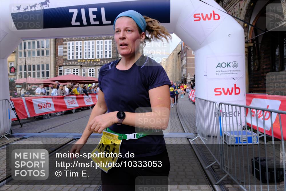 13.09.2026 - 21. swb-Marathon Bremen Tim E. http://msf.ph/oto/10333053 13.09.2026 11:05:21 Ziel 10370, 10465, 10718, 10741, 10800, 10850, 10975, 11102, 11105, 11133, 11157, 11218, 11272, 11281, 11584, 11616, 11722, 11900, 11939, 12002, 12064, 12099, 12235, 12335, 12522 meine-sportfotos.de