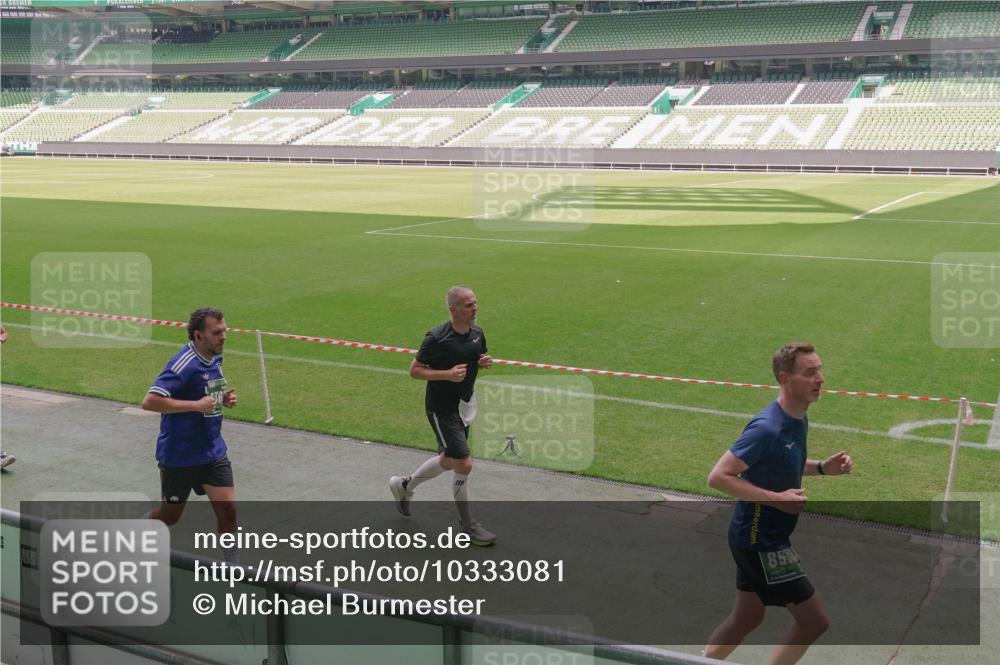 13.09.2026 - 21. swb-Marathon Bremen Michael Burmester http://msf.ph/oto/10333081 13.09.2026 13:05:19 Laufen im Stadion 178, 209, 217, 244, 323, 394, 534, 536, 565, 647, 784, 891, 900, 1073, 1239, 1243, 1274, 1307, 1308, 1343, 1373, 1380, 1456, 1479, 1533, 1581, 1627, 1653, 1656, 1687, 1780, 1914, 1932, 1941, 2023, 2076, 2089, 2126, 2241, 2244, 2265, 2301, 2310, 2355, 2369, 2393, 2430, 2452, 2464, 2602, 2723, 2742, 2764, 2851, 2867, 2872, 2891, 2910, 2919, 2957, 2959, 2985, 3028, 3030, 3115, 3217, 3278, 3320, 3343, 3419, 3425, 3444, 3454, 3485, 3521, 3796, 3909, 242 meine-sportfotos.de