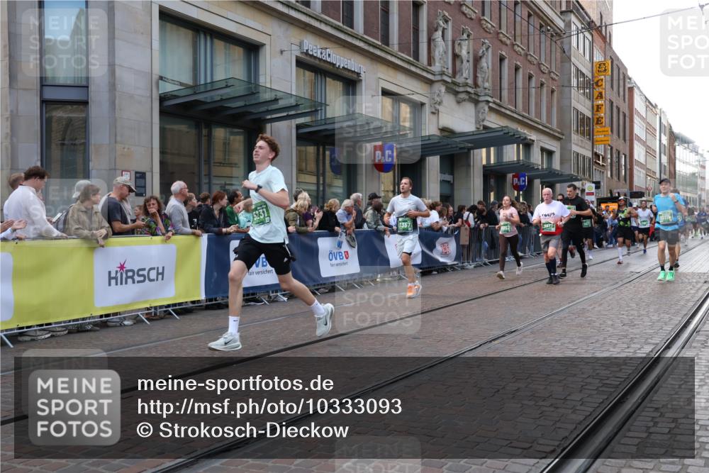 13.09.2026 - 21. swb-Marathon Bremen Strokosch-Dieckow http://msf.ph/oto/10333093 13.09.2026 13:23:34 Ziel 342, 2210, 2288, 2370, 2485, 2517, 2560, 3044, 3642, 4601, 4671, 5011, 5104, 5116, 5146, 5231, 5397, 5623, 6157, 6332, 6648, 6772, 7094, 7105, 7216, 7357, 7475, 7761, 8051, 8052, 8095, 8290, 10059, 10115, 13007, 13197, 135, 672, 2306, 2371, 2409, 2427, 2490, 2627, 2899, 3078, 3138, 3173, 3531, 3856, 3861, 3939, 5820, 5821, 5908, 6843, 6848, 6923, 8045, 8560, 8863, 9088, 9196, 9436, 9827, 10127 meine-sportfotos.de