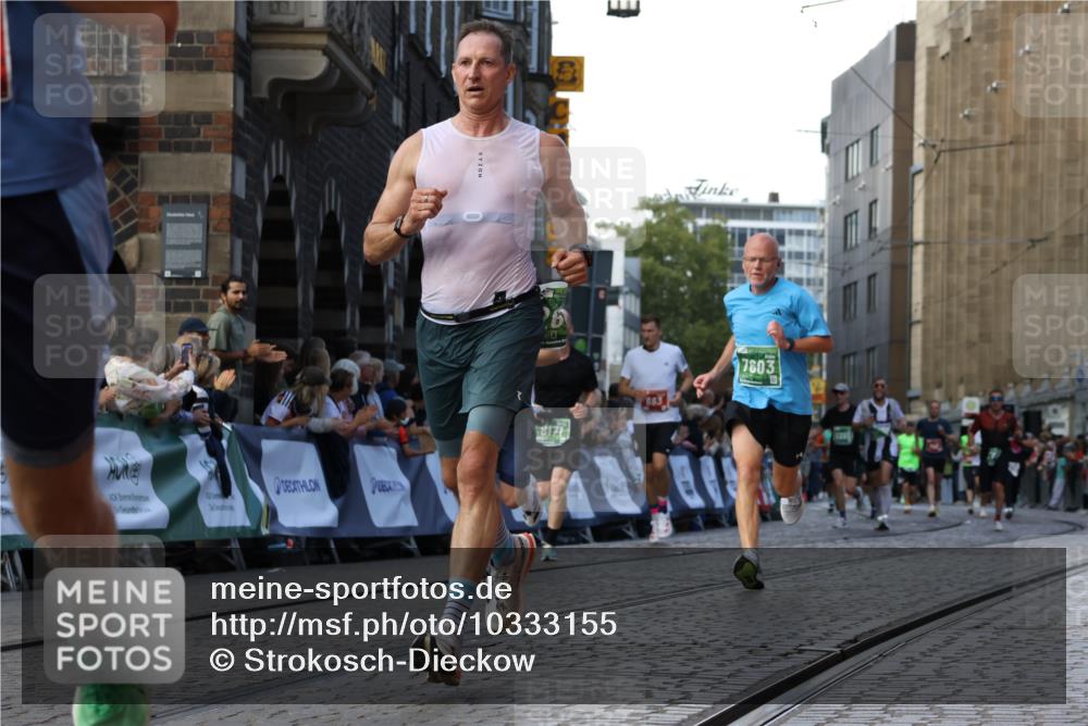 13.09.2026 - 21. swb-Marathon Bremen Strokosch-Dieckow http://msf.ph/oto/10333155 13.09.2026 13:16:26 Ziel 145, 481, 663, 740, 1605, 1955, 2623, 3134, 3149, 4128, 4823, 5430, 5913, 6106, 6721, 6744, 7307, 7413, 8398, 8487, 9278, 13008, 13158, 696, 816, 985, 1076, 1162, 2474, 5255, 6367, 7053, 7603, 7875, 8171, 8288 meine-sportfotos.de