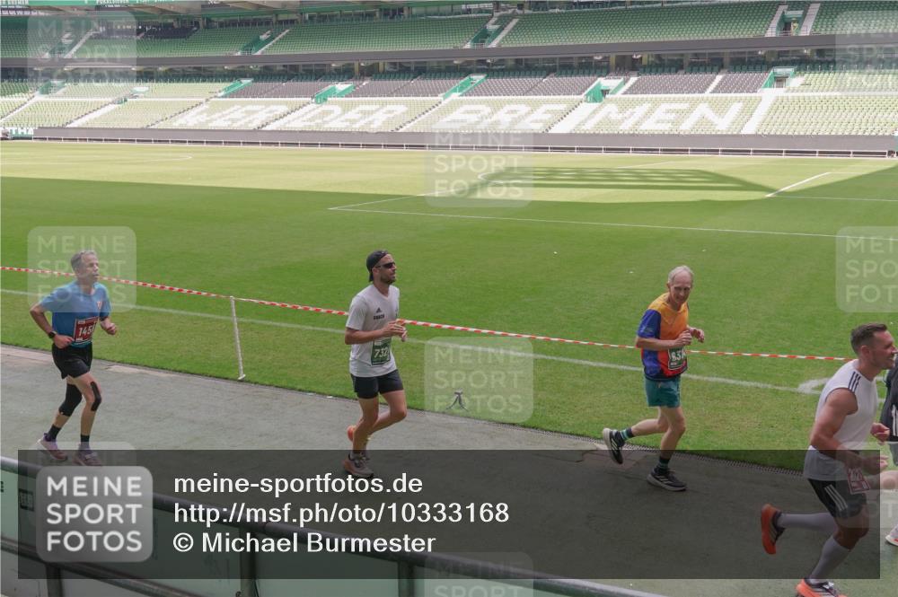 13.09.2026 - 21. swb-Marathon Bremen Michael Burmester http://msf.ph/oto/10333168 13.09.2026 13:05:28 Laufen im Stadion 109, 178, 217, 244, 287, 323, 394, 430, 454, 534, 536, 565, 578, 647, 784, 891, 900, 1073, 1239, 1243, 1274, 1307, 1308, 1373, 1380, 1456, 1533, 1581, 1627, 1653, 1656, 1687, 1780, 1914, 1932, 1941, 2023, 2076, 2089, 2126, 2241, 2244, 2265, 2301, 2310, 2355, 2369, 2393, 2430, 2452, 2464, 2602, 2723, 2742, 2764, 2867, 2872, 2891, 2910, 2919, 2957, 2959, 2985, 3028, 3030, 3115, 3217, 3278, 3320, 3343, 3419, 3425, 3444, 3485, 3521, 3796, 3909 meine-sportfotos.de
