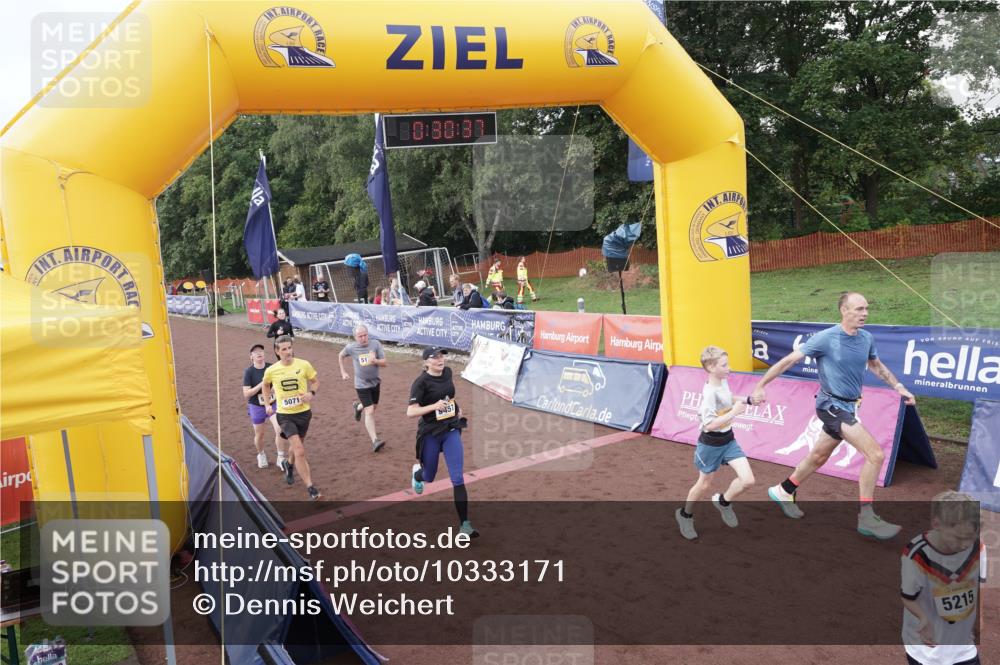 13.09.2026 - Airport Race Dennis Weichert http://msf.ph/oto/10333171 13.09.2026 10:31:11 Ziel 5070, 5071, 5171, 5177, 5215, 5238, 5251, 5272, 5408, 5410 meine-sportfotos.de