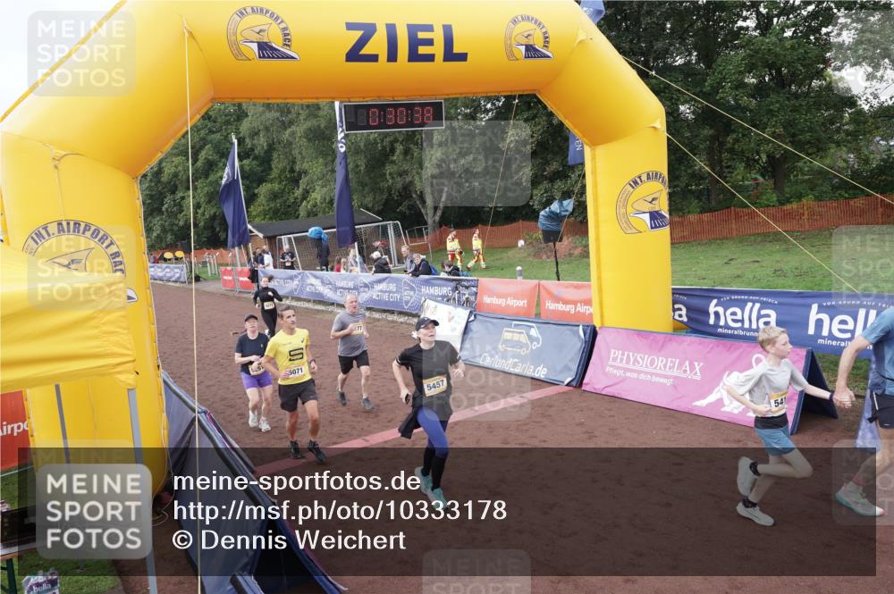 13.09.2026 - Airport Race Dennis Weichert http://msf.ph/oto/10333178 13.09.2026 10:31:11 Ziel 5070, 5071, 5171, 5177, 5215, 5238, 5251, 5272, 5408, 5410 meine-sportfotos.de
